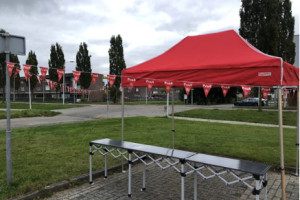 Rode tent PvdA op Overtoom